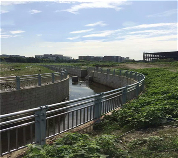 海东不锈钢复合管河道景观护栏